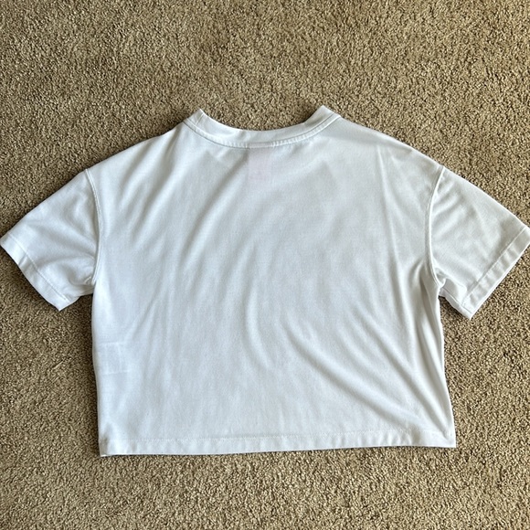 Women’s cropped Nike tee - Picture 4 of 4